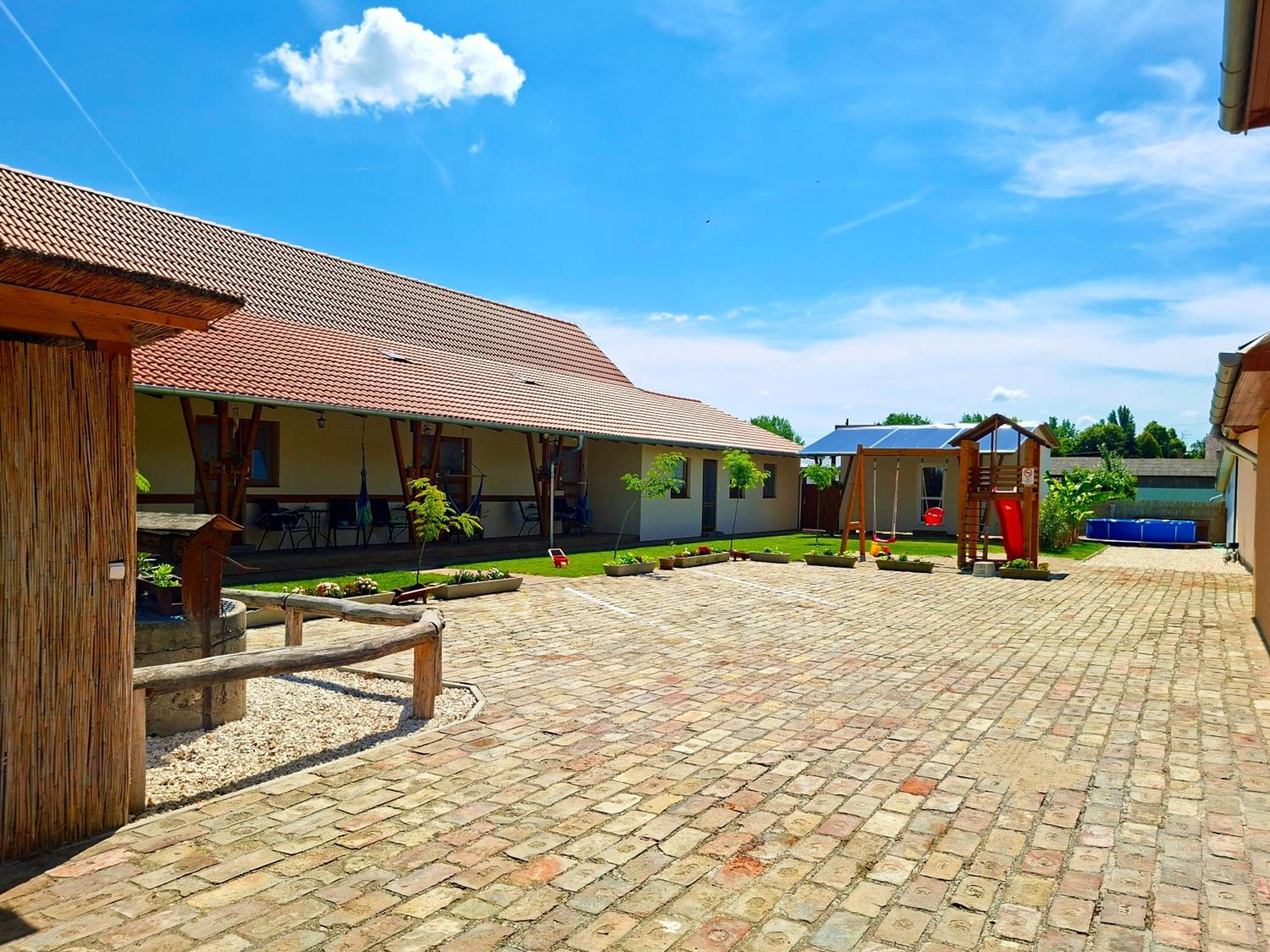Szelcsengo Wellness Vendeghaz Apartment Makó Exterior foto